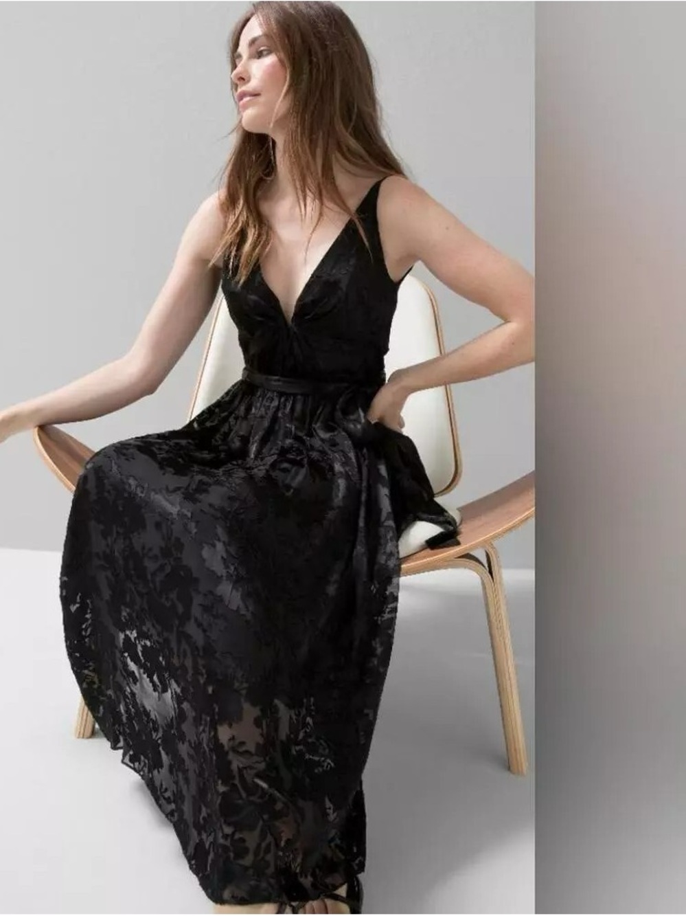 NWT White House Black Market Burnout Velvet Midi Dress Black Size 10 $275